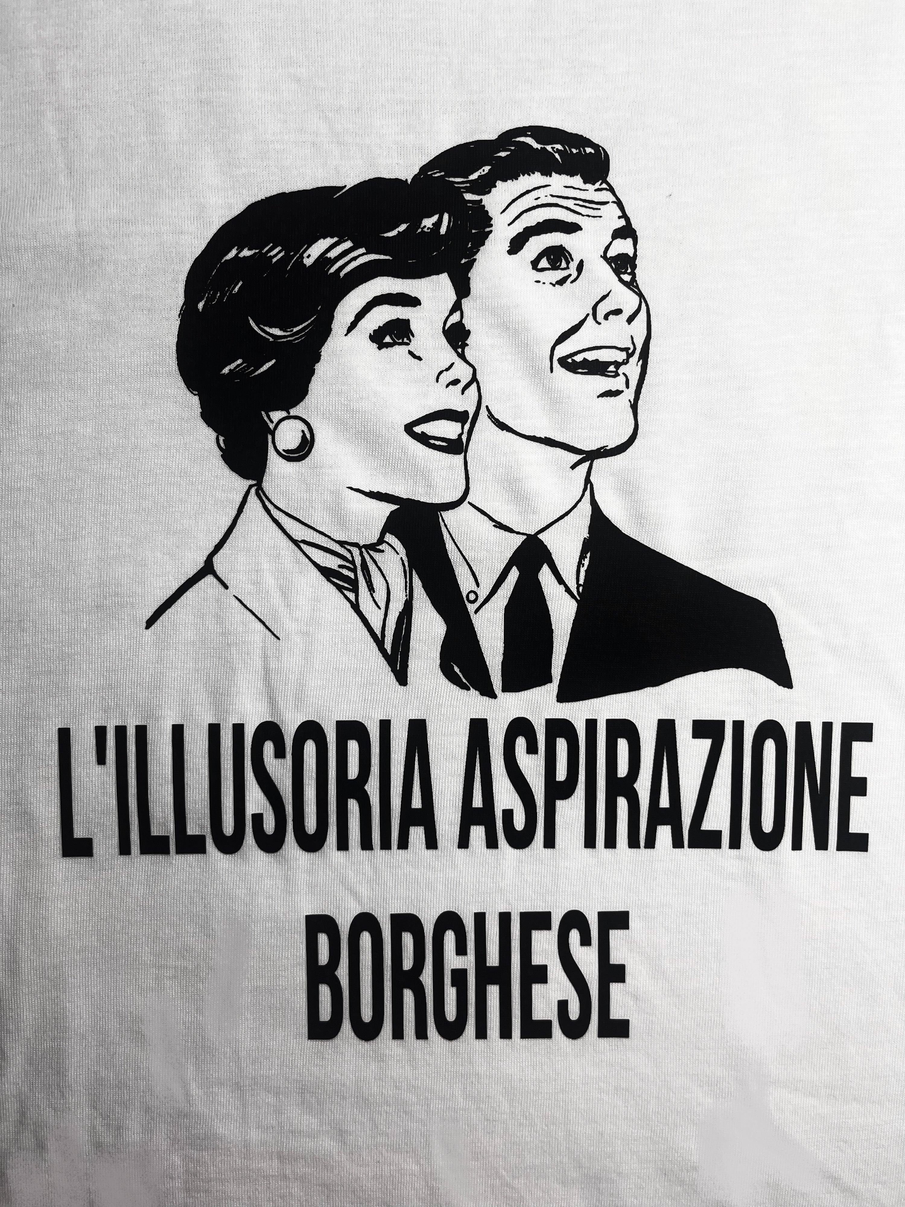 L' ILLUSORIA ASPIRAZIONE BORGHESE TOP