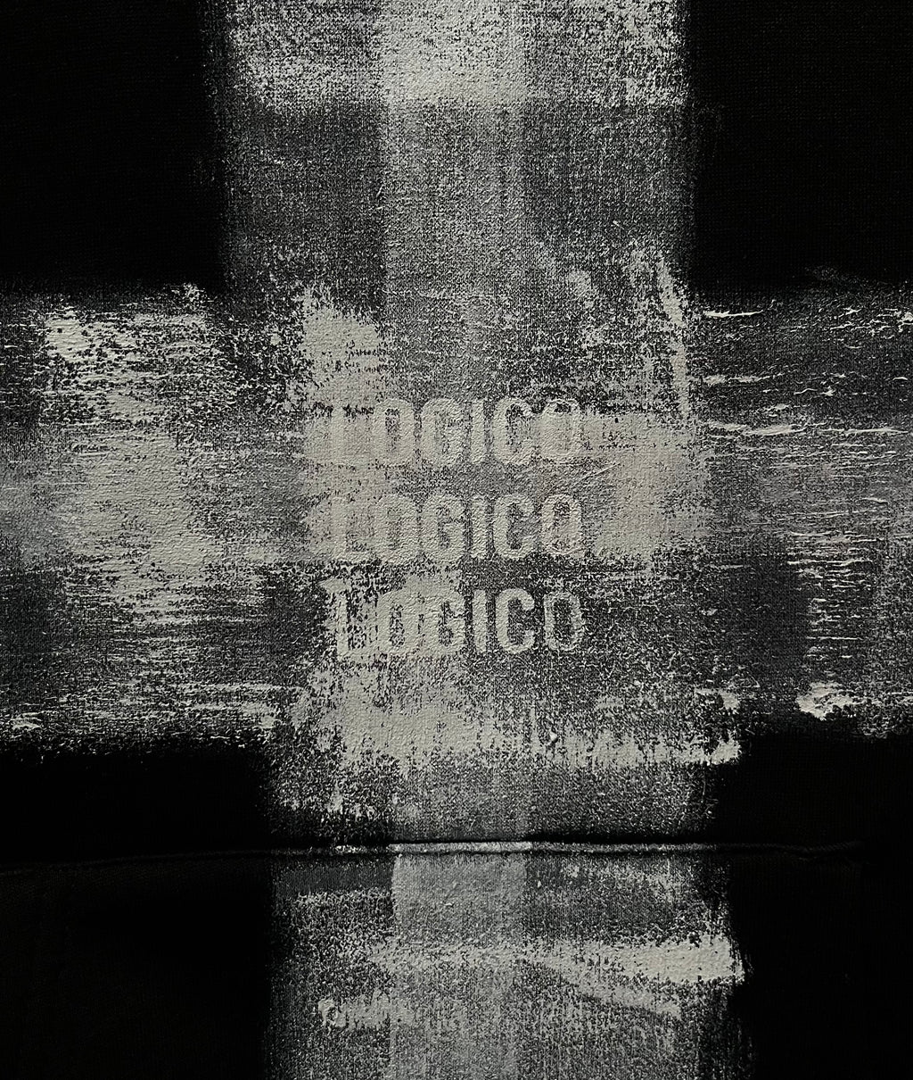 x CROSS HOODIE