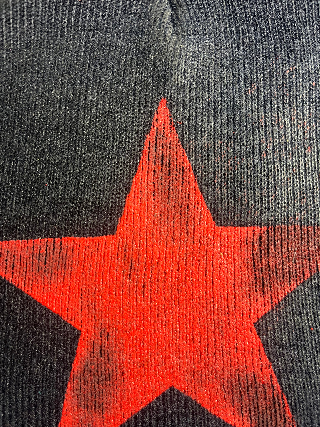 Star Graphic Beanie Red